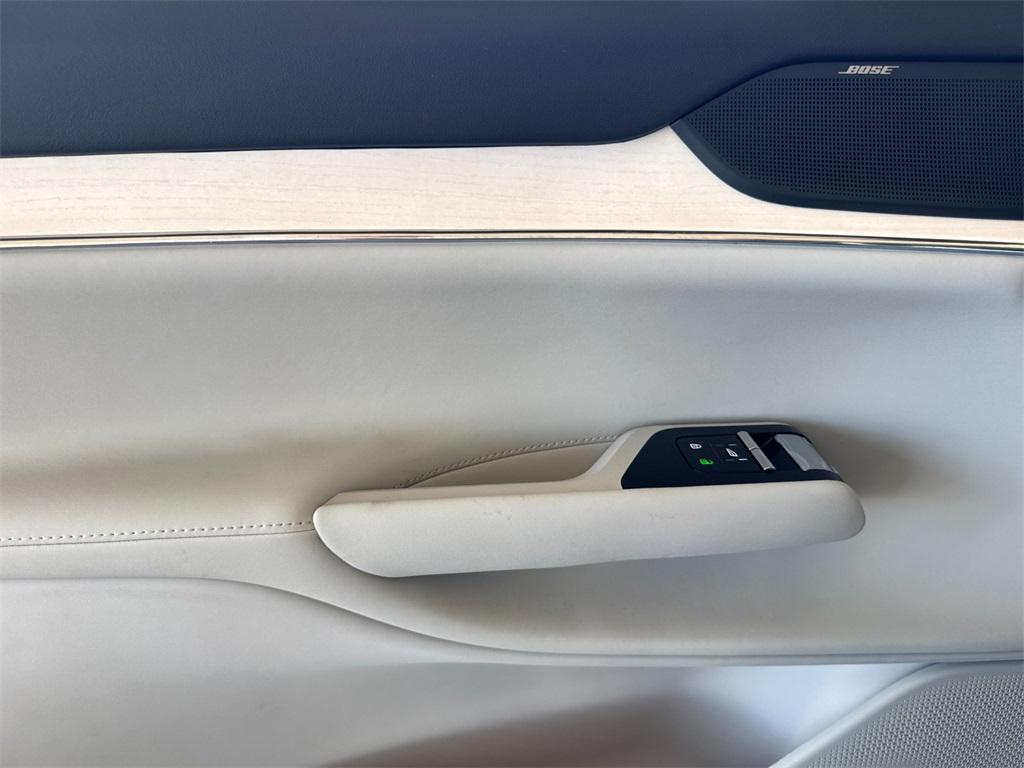 new 2025 Volvo EX90 car, priced at $83,325