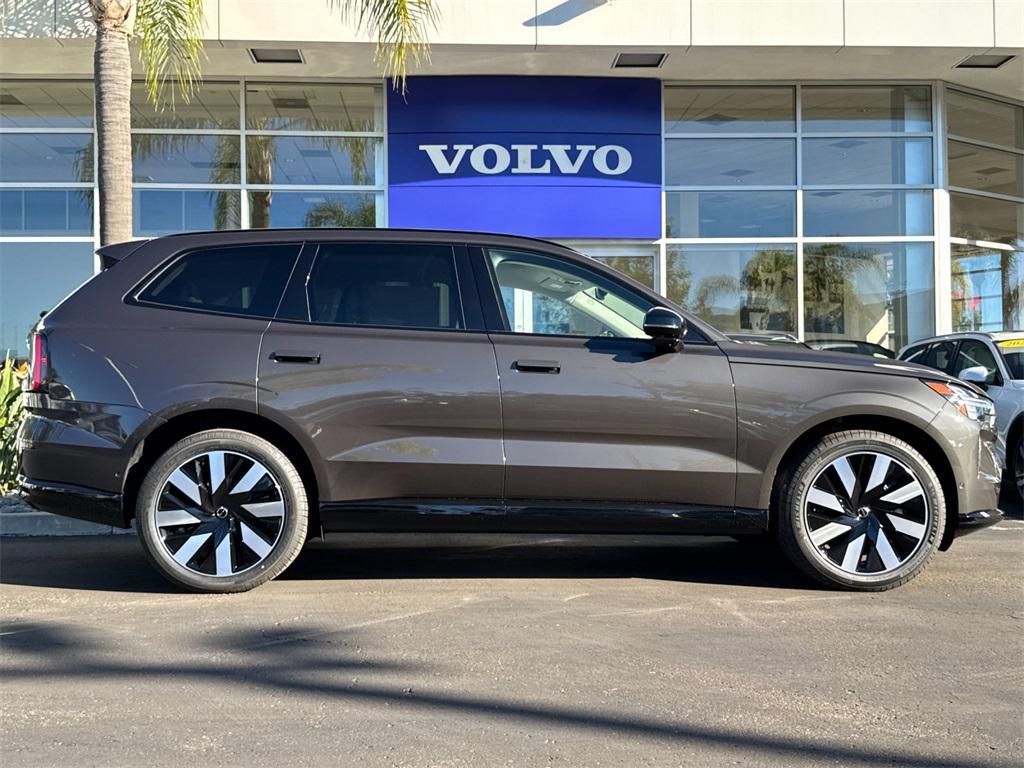 new 2025 Volvo EX90 car, priced at $83,325