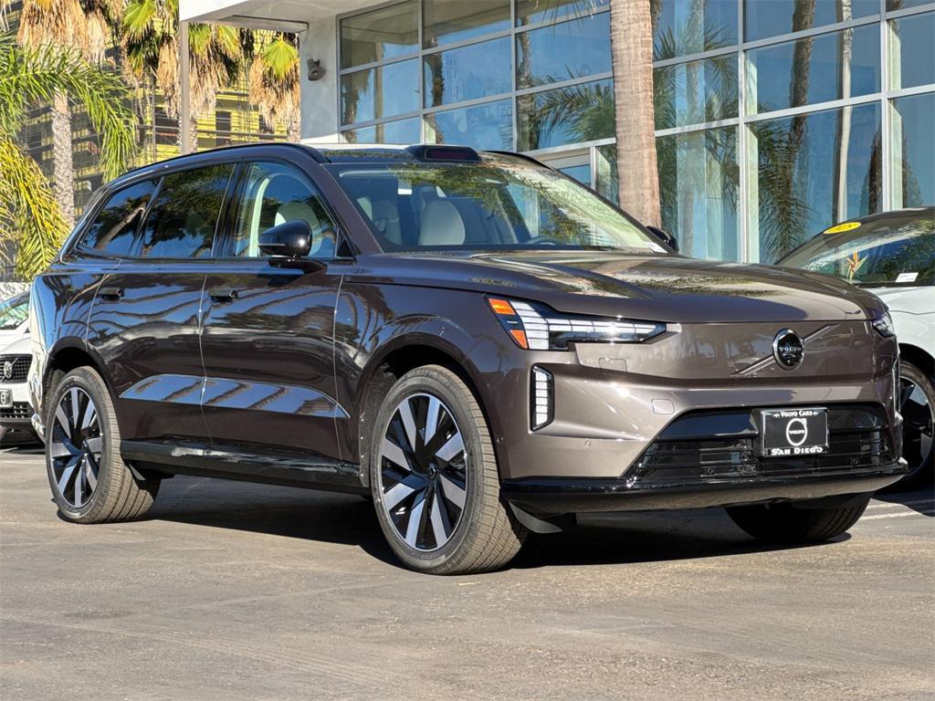 new 2025 Volvo EX90 car, priced at $83,325