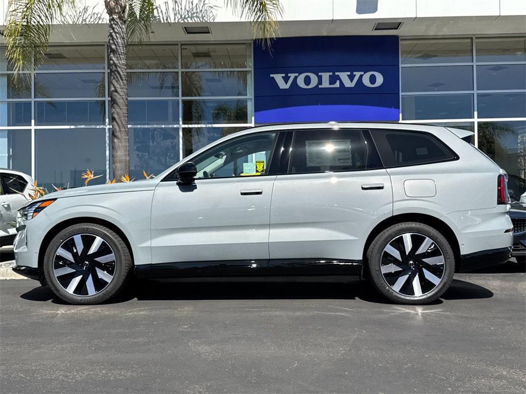 new 2025 Volvo EX90 car, priced at $91,715