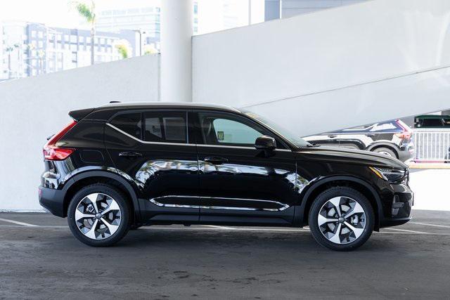 new 2025 Volvo XC40 car, priced at $46,015