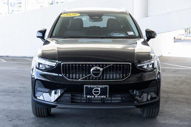 new 2025 Volvo XC40 car, priced at $46,015