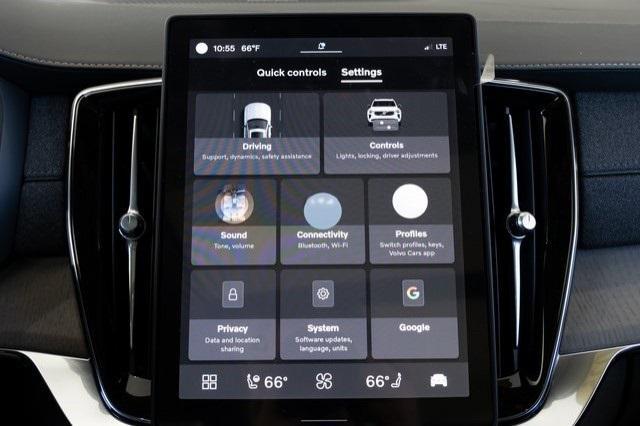 new 2025 Volvo XC90 car, priced at $75,180
