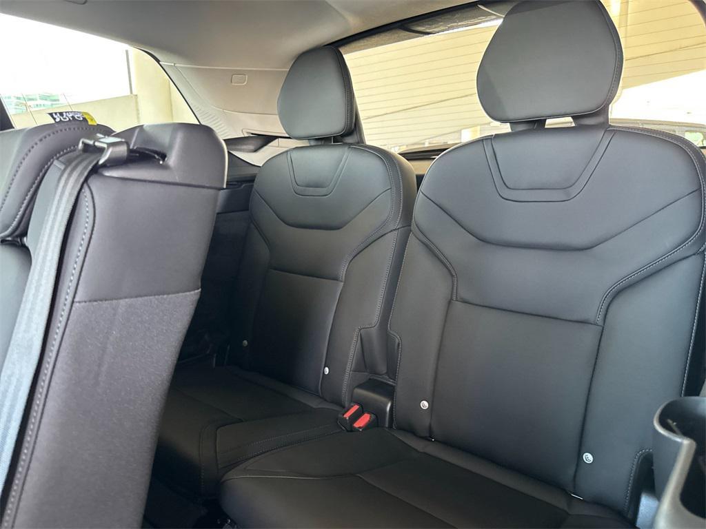 new 2025 Volvo EX90 car, priced at $87,665