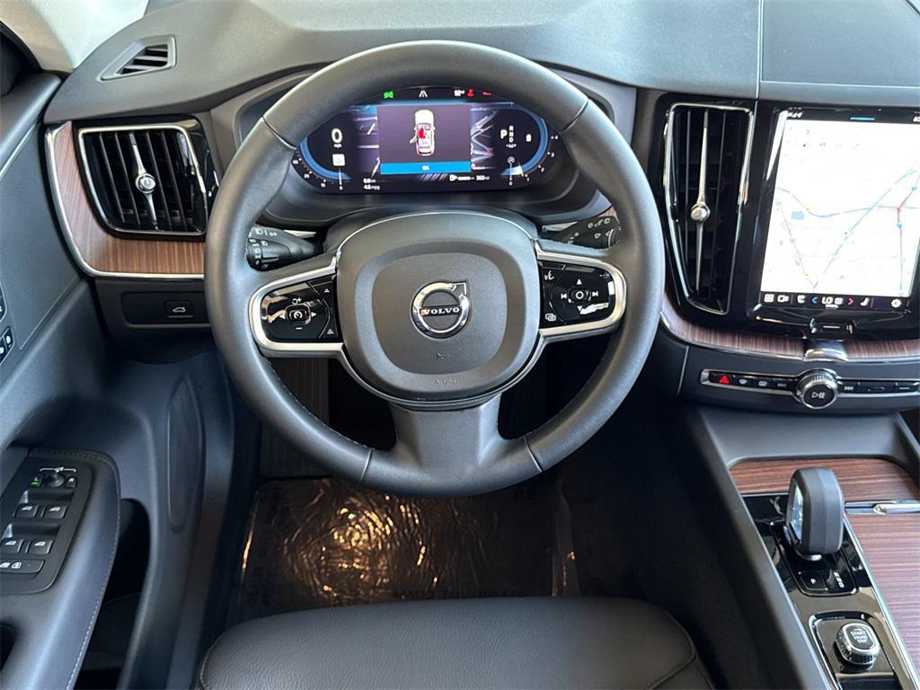 used 2023 Volvo XC60 car, priced at $34,991