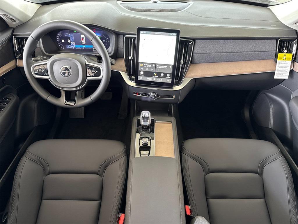 new 2026 Volvo XC90 Plug-In Hybrid car, priced at $83,010
