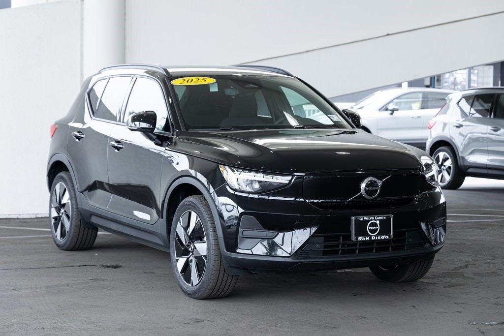 new 2025 Volvo EX40 car, priced at $57,990