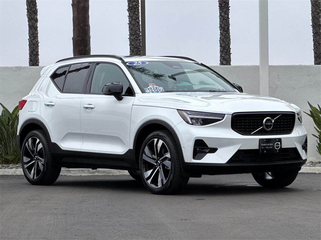 used 2025 Volvo XC40 car, priced at $35,791