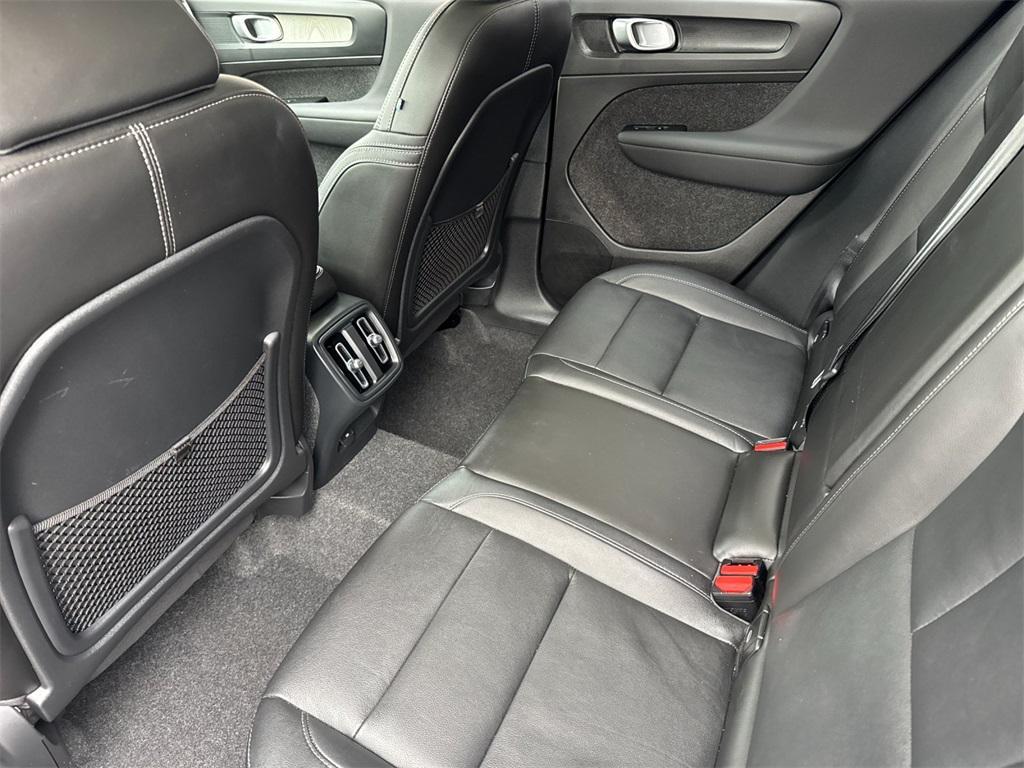 used 2025 Volvo XC40 car, priced at $35,791