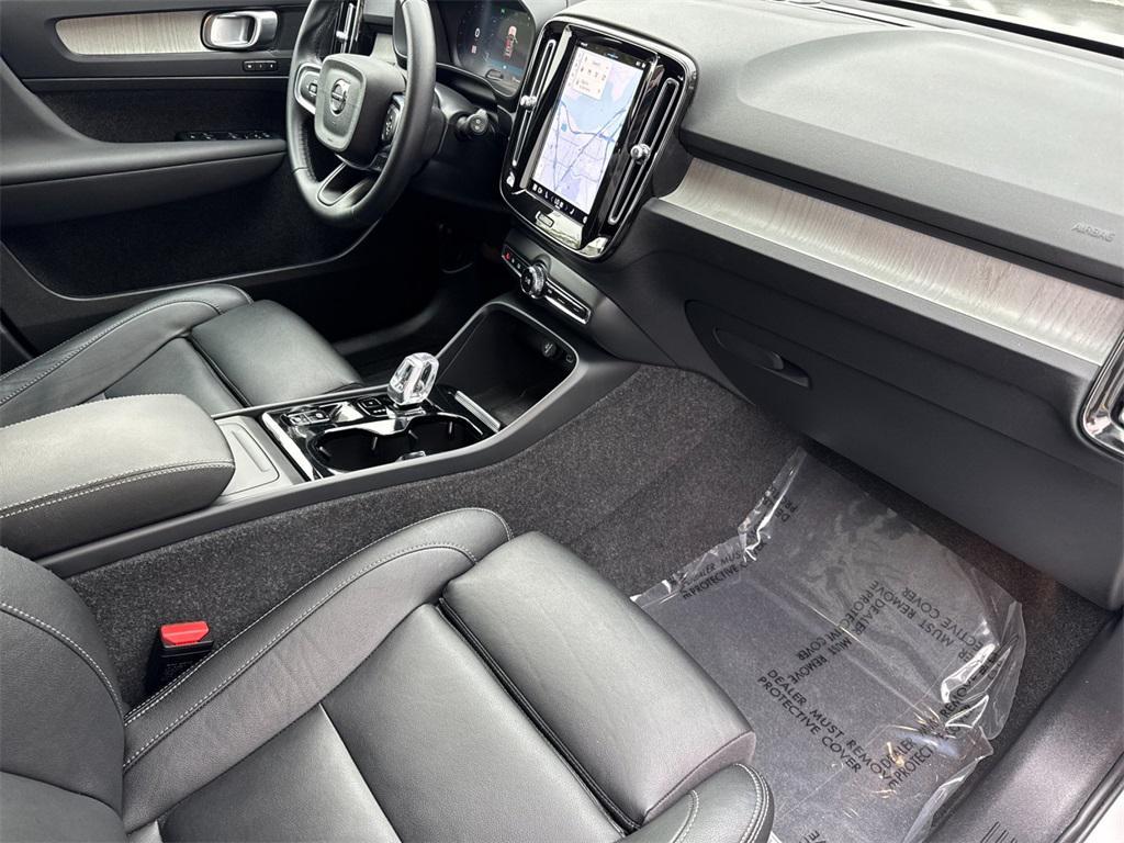 used 2025 Volvo XC40 car, priced at $35,791