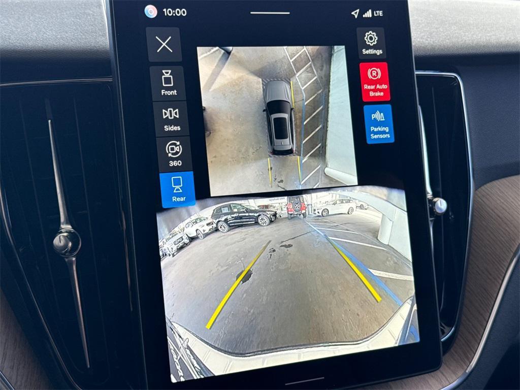 new 2026 Volvo XC60 car, priced at $59,995