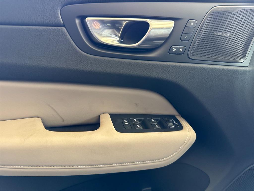 new 2026 Volvo XC60 car, priced at $59,995