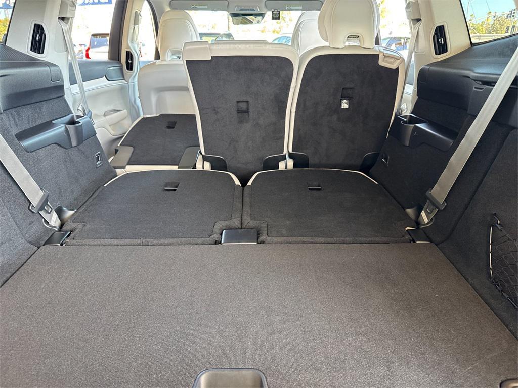 new 2025 Volvo EX90 car, priced at $84,025