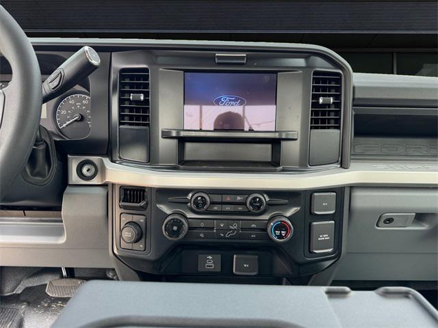 new 2025 Ford F-450 car, priced at $80,990