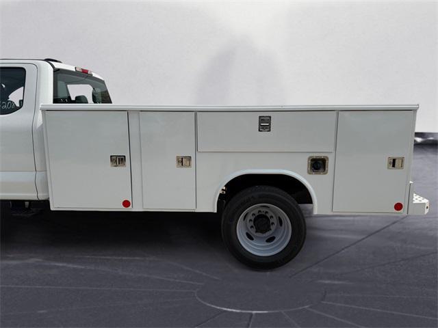 new 2025 Ford F-450 car, priced at $80,990