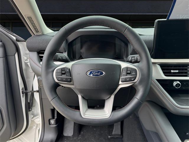 new 2025 Ford Explorer car, priced at $46,902