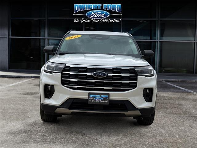 new 2025 Ford Explorer car, priced at $46,902