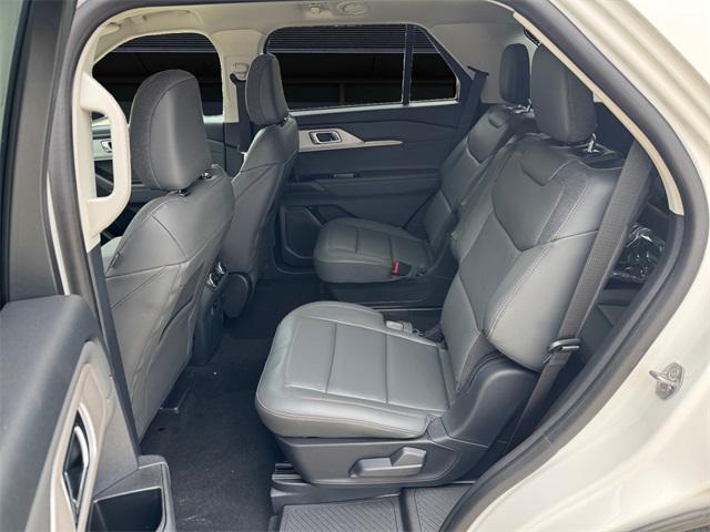 new 2025 Ford Explorer car, priced at $46,902
