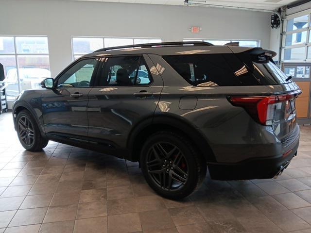 new 2025 Ford Explorer car, priced at $59,795