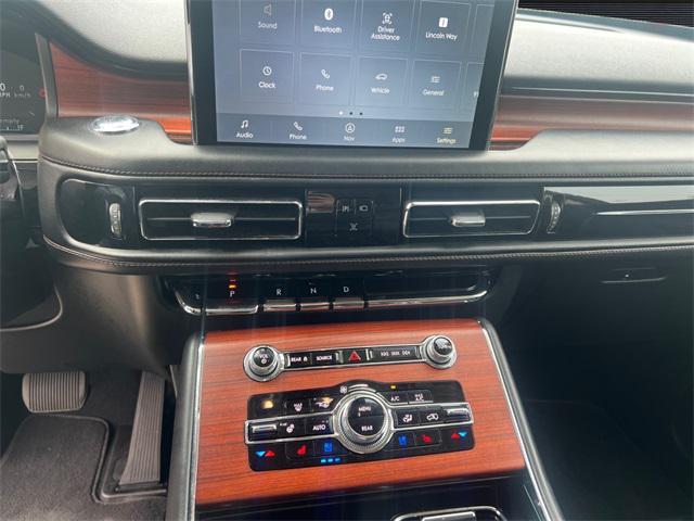used 2022 Lincoln Aviator car, priced at $44,976