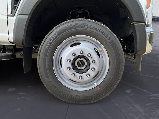 new 2025 Ford F-450 car, priced at $90,550
