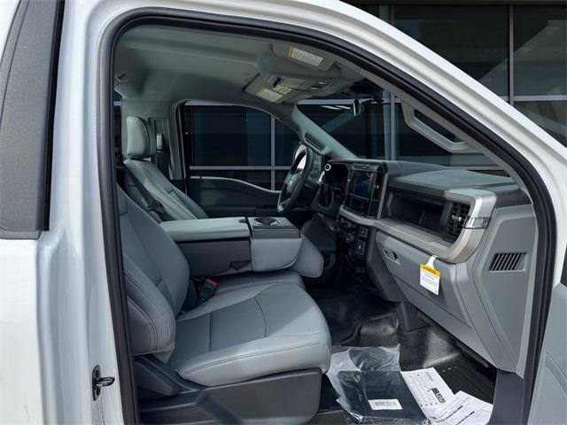 new 2025 Ford F-450 car, priced at $90,550