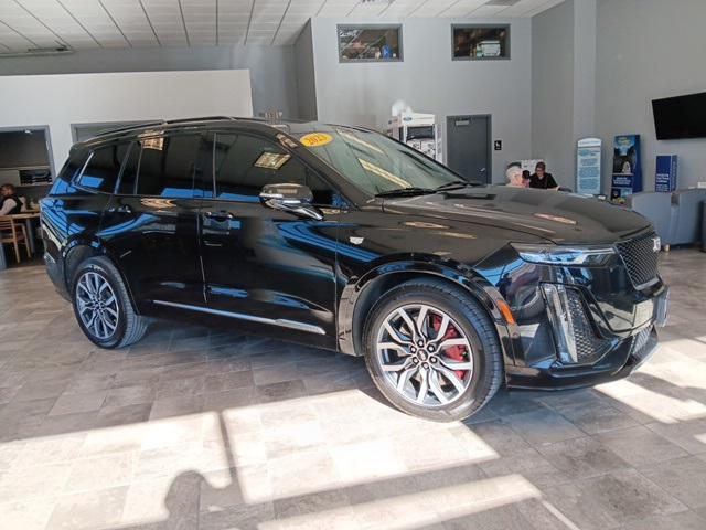 used 2023 Cadillac XT6 car, priced at $44,888