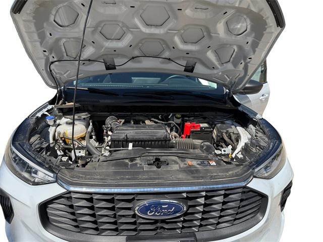 new 2025 Ford Escape car, priced at $25,616