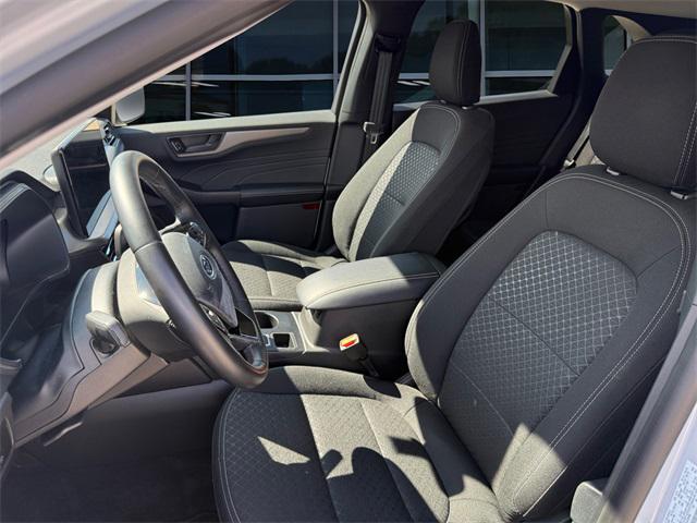new 2025 Ford Escape car, priced at $25,616