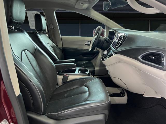 used 2018 Chrysler Pacifica car, priced at $12,769