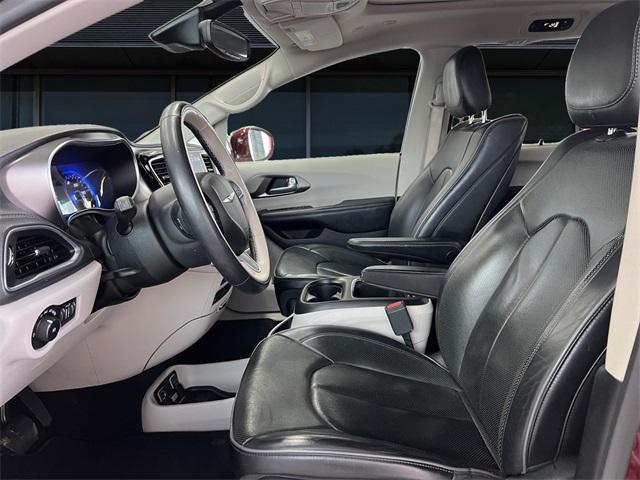 used 2018 Chrysler Pacifica car, priced at $12,769