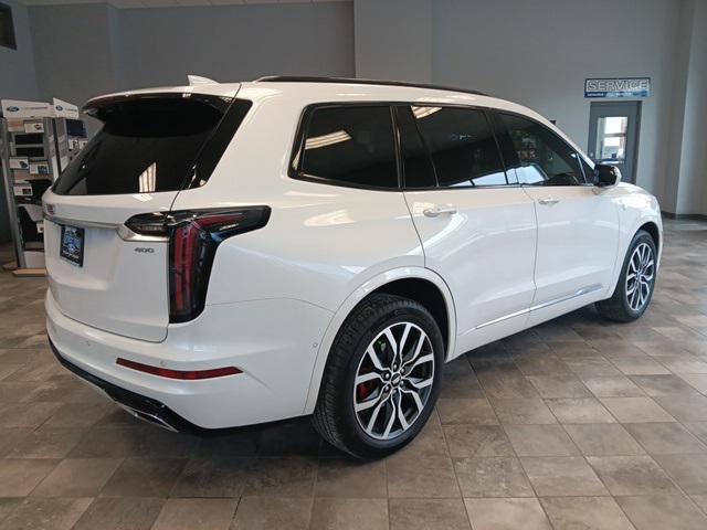 used 2022 Cadillac XT6 car, priced at $42,598