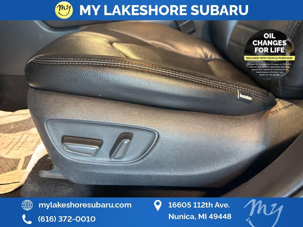 used 2021 Toyota Highlander car, priced at $26,482