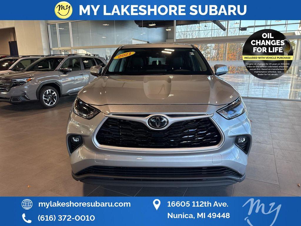 used 2021 Toyota Highlander car, priced at $26,482