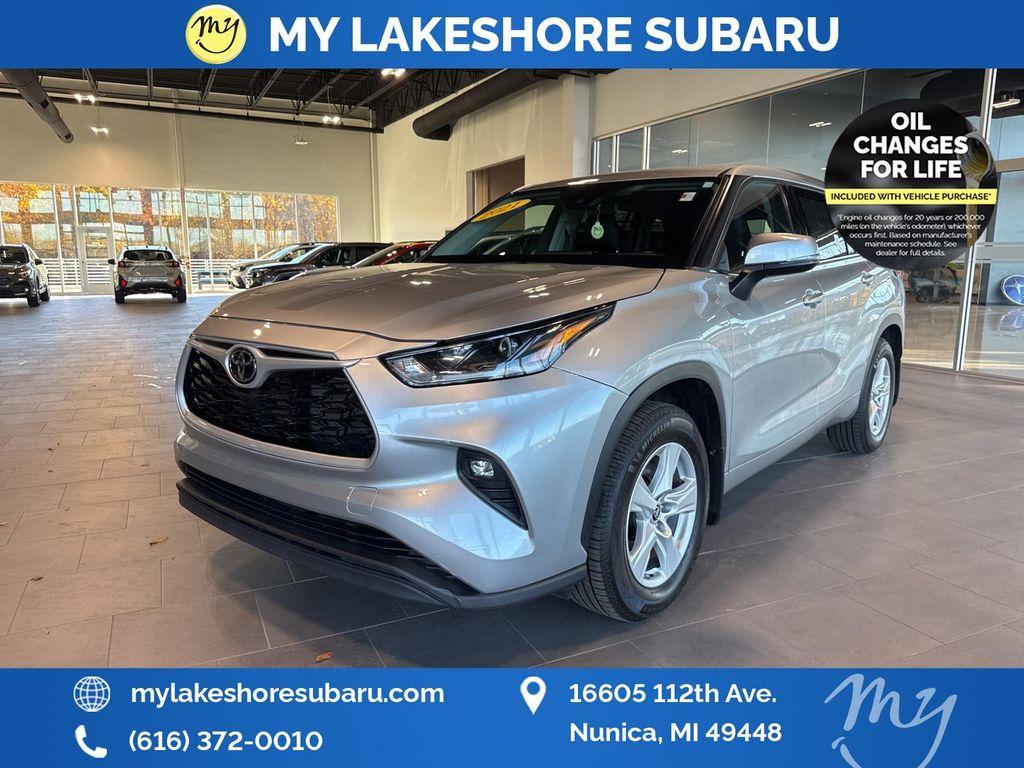 used 2021 Toyota Highlander car, priced at $26,482