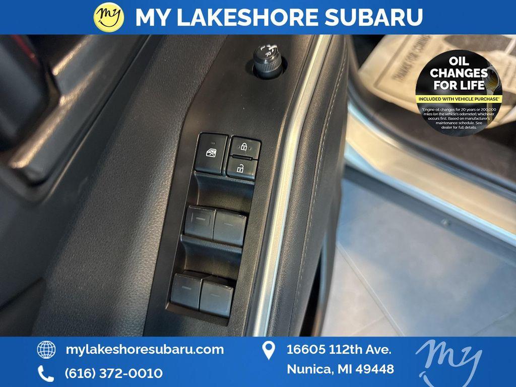 used 2021 Toyota Highlander car, priced at $26,482