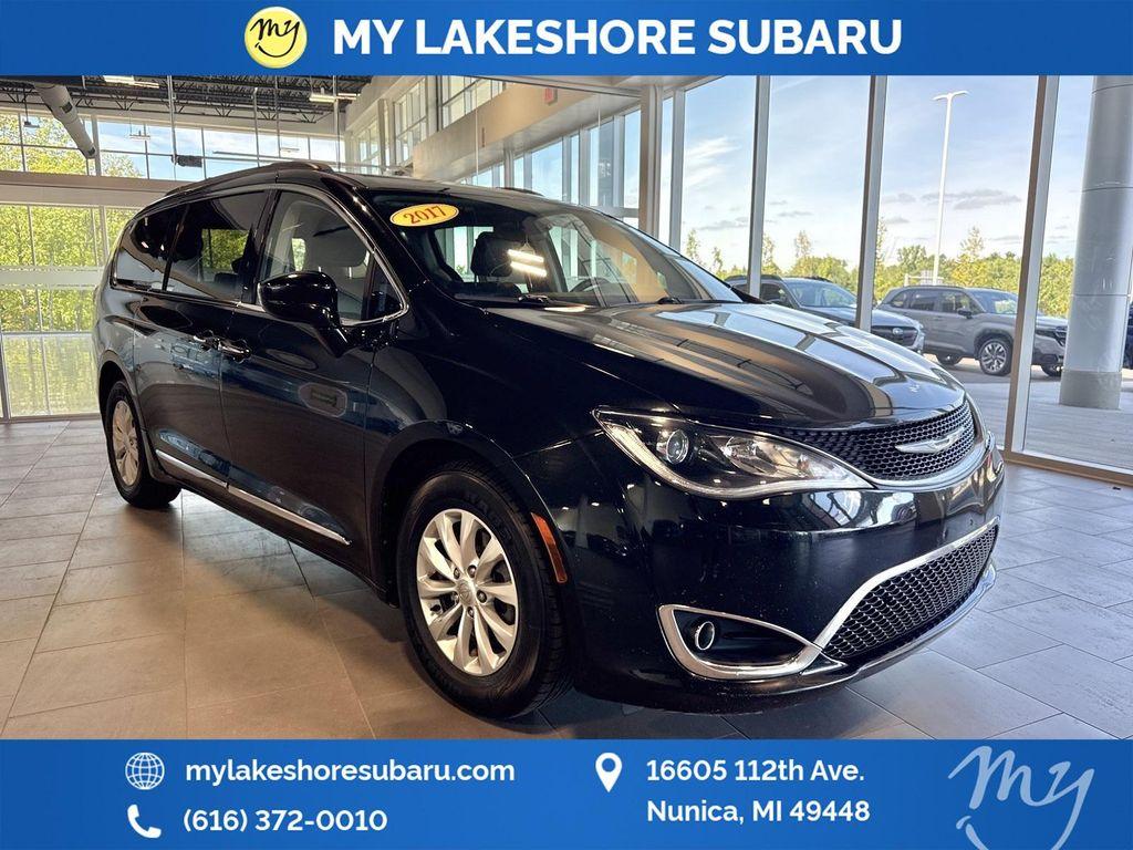 used 2017 Chrysler Pacifica car, priced at $9,494