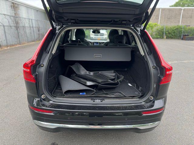 used 2022 Volvo XC60 Recharge Plug-In Hybrid car, priced at $29,989