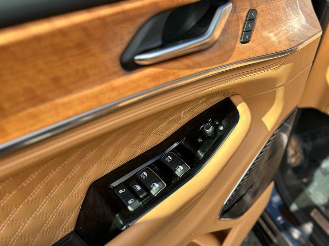 used 2023 Jeep Grand Cherokee car, priced at $35,891