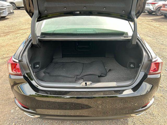 used 2025 Lexus ES 350 car, priced at $51,631