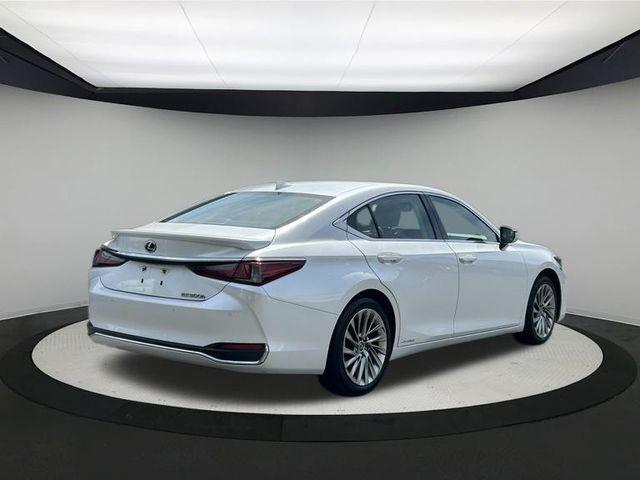 used 2021 Lexus ES 300h car, priced at $28,294