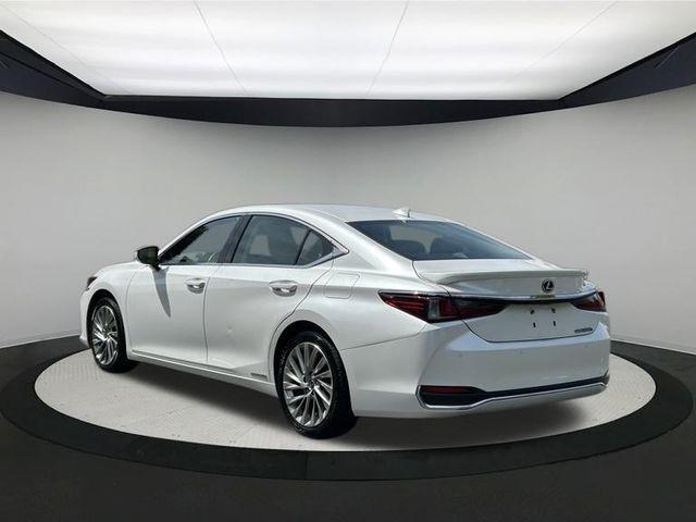 used 2021 Lexus ES 300h car, priced at $28,294