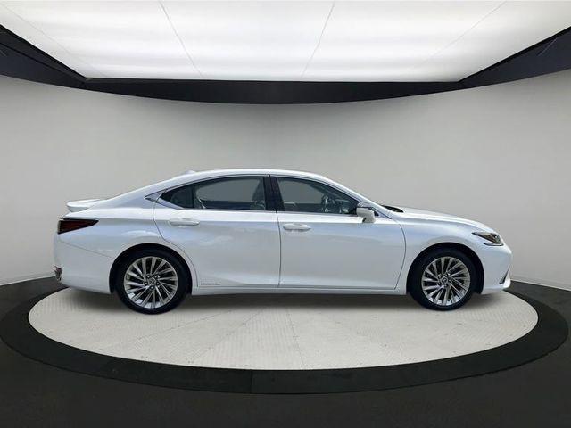 used 2021 Lexus ES 300h car, priced at $28,294