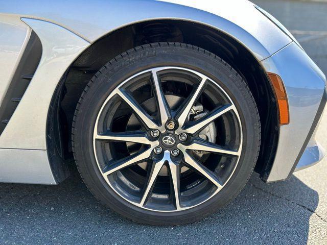 used 2022 Toyota GR86 car, priced at $27,989