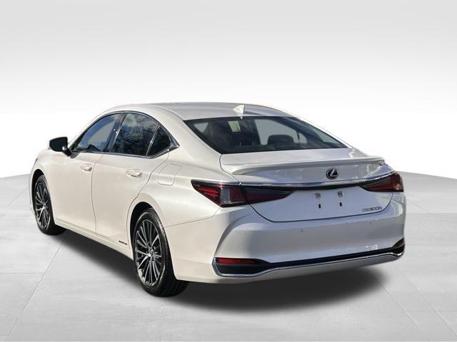 used 2022 Lexus ES 300h car, priced at $30,989