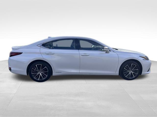 used 2022 Lexus ES 300h car, priced at $30,989