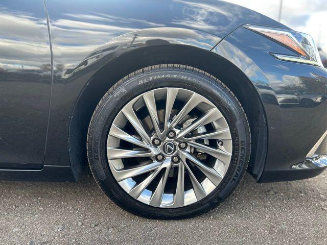 used 2019 Lexus ES 350 car, priced at $24,989
