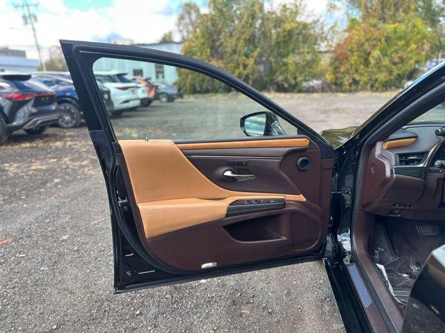 used 2019 Lexus ES 350 car, priced at $24,989