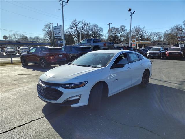 new 2025 Chevrolet Malibu car, priced at $30,125