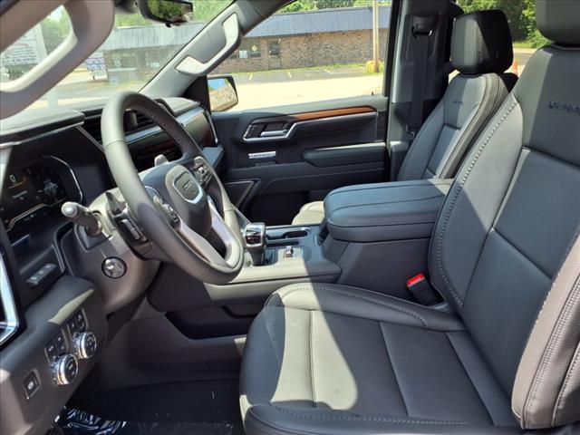 new 2025 GMC Sierra 1500 car, priced at $70,500